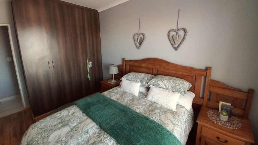 3 Bedroom Property for Sale in Vredenburg Western Cape